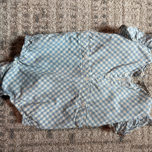 Emile et Ida Blue Gingham Embroidered
Romper (Carreaux Cross Stitch - 12 months) - Picture 4 of 6